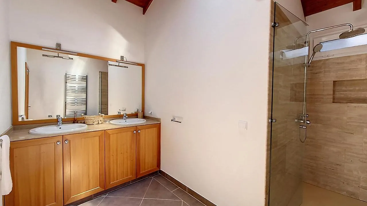 Bohome Nest By Lovelystay Arco da Calheta  0*, Arco da Calheta (Madeira)