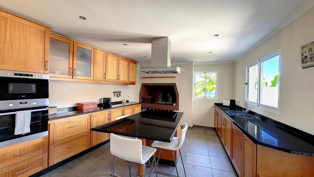 Bohome Nest By Lovelystay Arco da Calheta  Holiday home