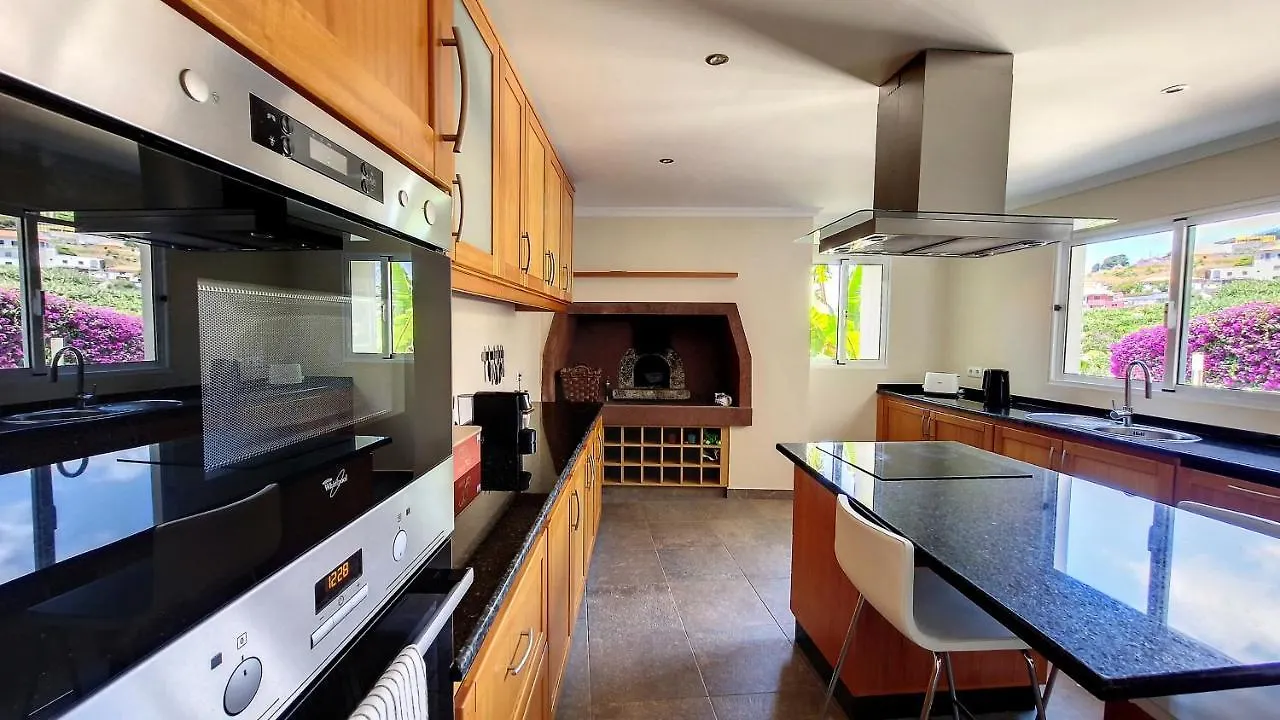 Bohome Nest By Lovelystay Arco da Calheta  Holiday home Arco da Calheta (Madeira)